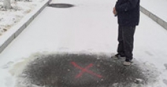 【市城市燃熱集團富泰熱力】以雪為“標(biāo)”鎖定漏點   冒雪行動消除隱患